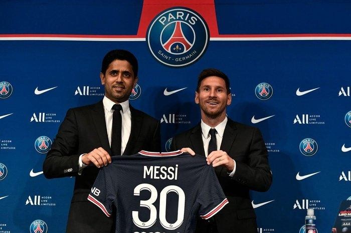 Chủ tịch PSG: Tôi hi vọng Messi sẽ không đòi tăng lương