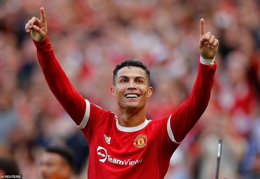 Siêu sao Ronaldo trở lại MU: Để vĩ đại nhất ở Old Trafford hay chỉ dưỡng  già?
