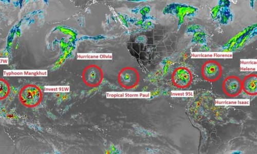 Các cơn bão hiện tại và sắp hình thành trên Đại Tây Dương và Thái Bình Dương. Ảnh: Twitter/Jamaica Weather. 
