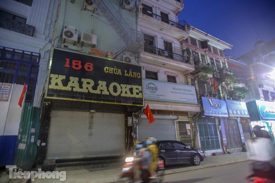 Quán bar, karaoke Hà Nội lại 'ngủ đông' phòng COVID-19
