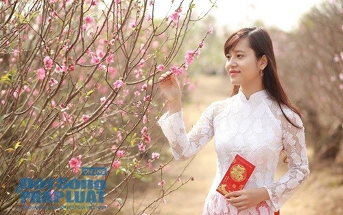  Nữ sinh Việt tinh khôi trong tà áo dài