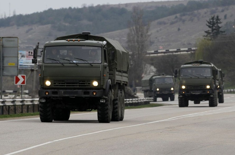 Ukraine tố Nga đưa tiểu đoàn tên lửa S-300 tới Crimea