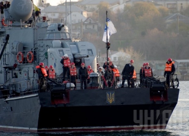 Crimea ra ‘tối hậu thư’ cho hải quân Ukraine