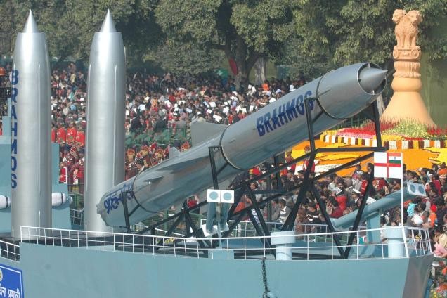 Ấn Độ tiếp tục thử nghiệm tên lửa siêu âm BrahMos