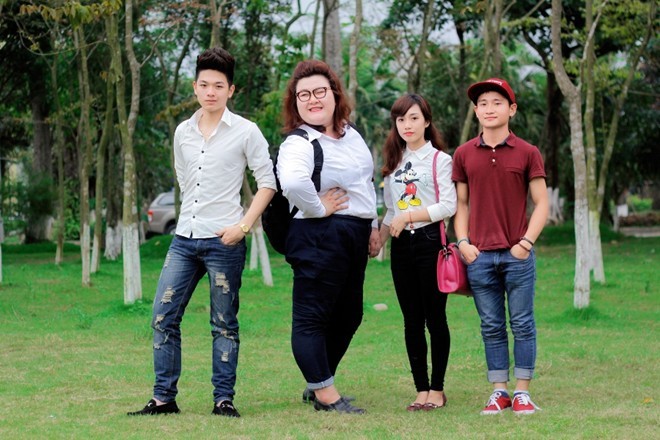 Bộ ảnh thời học sinh của 9X Hà Nội nặng 100 kg