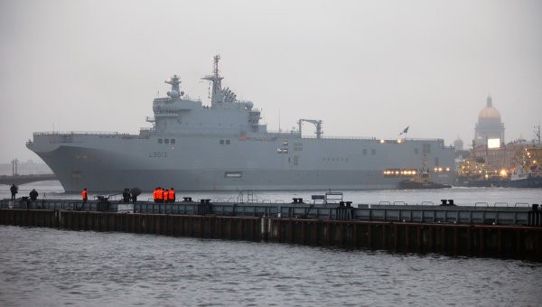Mỹ kêu gọi Pháp ‘chuyển nhượng’ tàu chiến Mistral cho NATO