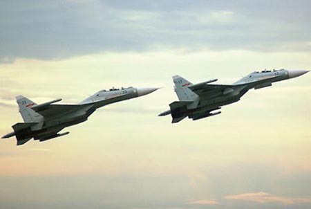 Su-27 Trung Quốc 'khiêu khích' máy bay Nhật Bản
