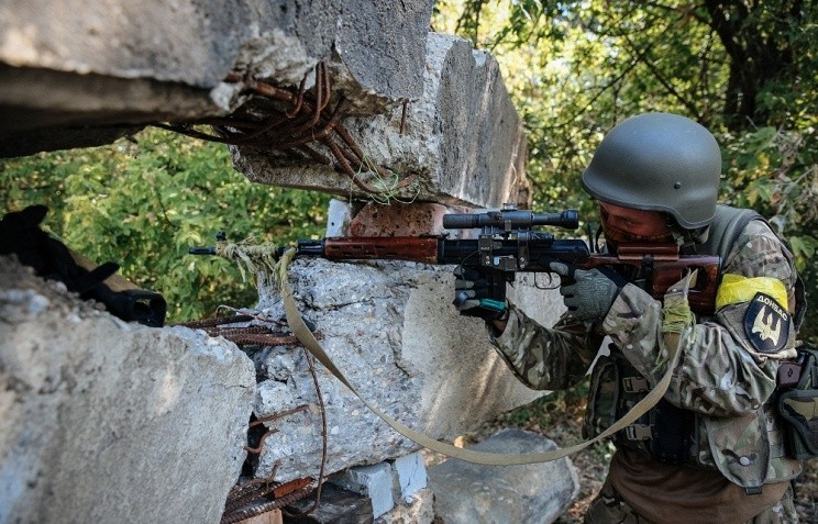 Ukraine tuyên bố đã bao vây quân ly khai ở Lugansk