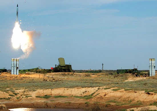 Nga khai hỏa hàng loạt hệ thống tên lửa S-300 và S-400