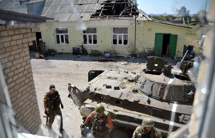 Quân đội Ukraine được trang bị tên lửa chống tăng tối tân