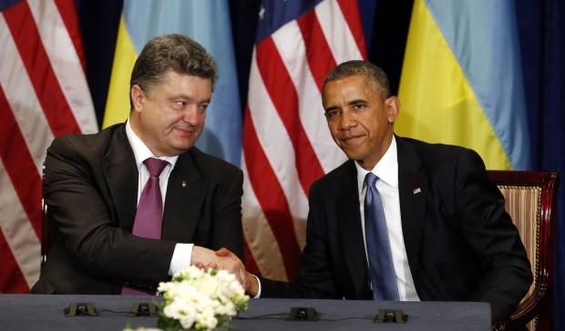 Tổng thống Mỹ Barack Obama và Tổng thống Ukraine Petro Poroshenko tại một cuộc gặp 