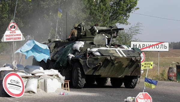 Ly khai Ukraine dồn dập tiến công, Mariupol sắp thất thủ?