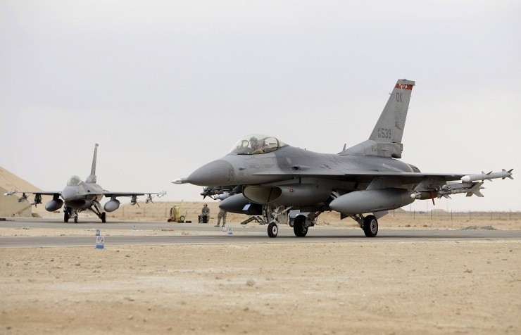Mỹ mở mặt trận không kích mới ở Iraq