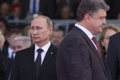 Tổng thống Nga Vladimir Putin và Tổng thống Ukraine Petro Poroshenko tại một cuộc gặp