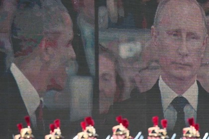 Tổng thống Mỹ Barack Obama (trái) và Tổng thống Nga Vladimir Putin.