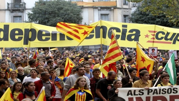 Cận cảnh cuộc bỏ phiếu lịch sử ở xứ Catalonia