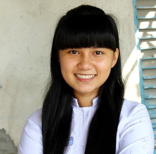 Nguyễn Nam Xinh (lớp 11A1 trường THPT Bình Chánh)