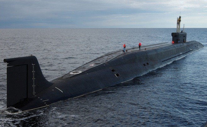 [VIDEO]: Siêu tàu ngầm hạt nhân gia nhập hải quân Nga