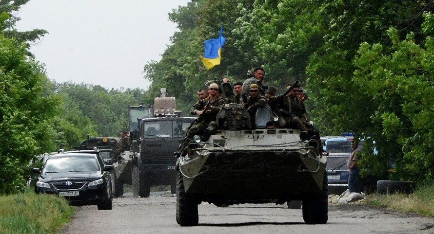 Pháo kích dữ dội, hơn 20 thường dân Ukraine thương vong