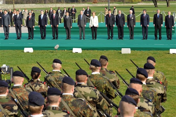 NATO tăng đáng kế quân thường trực nhằm đối phó với những biến động ở Đông Âu thời gian qua
