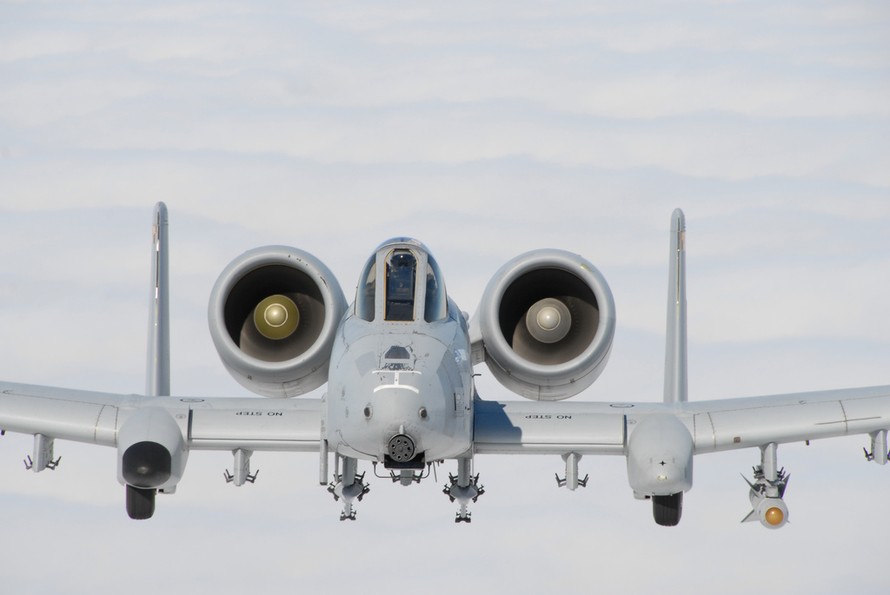 Máy bay tấn công A-10 Thunderbolt 