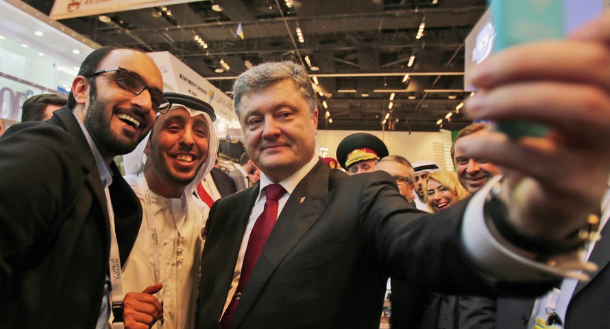 Tổng thống Ukraine Petro Poroshenko tại Triển lãm vũ khí IDEX-2015 