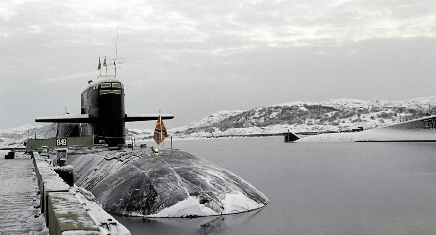 Tàu ngầm Nga hiện diện tại vùng Bắc Cực