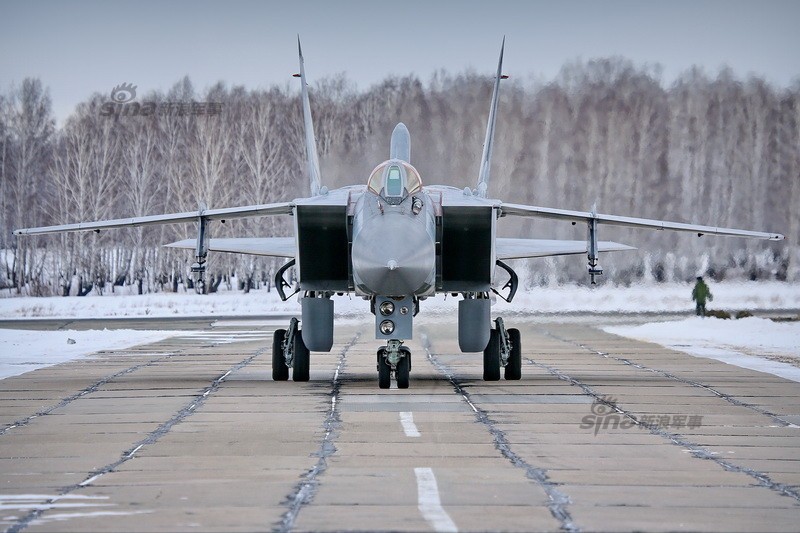 [ẢNH] Nhìn gần tiêm kích MiG-31 dựng ‘lá chắn’ Nga ở Bắc Cực