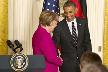 Tổng thống Mỹ Barack Obama từ bỏ ý định cung cấp vũ khí sát thương cho Ukraine sau cuộc gặp Thủ tướng Đức Angela Merkel 