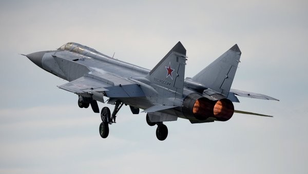 Tiêm kích đánh chặn MiG-31