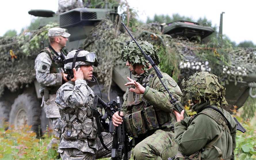 Ukraine không phải là một thành viên NATO, nên có nhiều điểm khác biệt trong cách đối xử của khối đồng minh