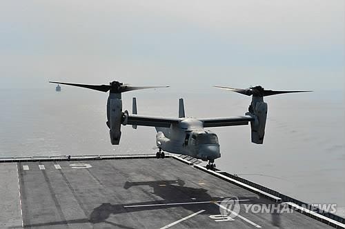 [VIDEO] ‘Quái vật’ MV-22 Osprey hạ cánh trên chiến hạm Hàn Quốc