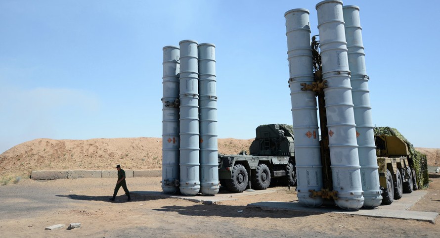 Nga xuất cho Iran 11 -13 tỷ USD vũ khí khi cấm vận được dỡ 