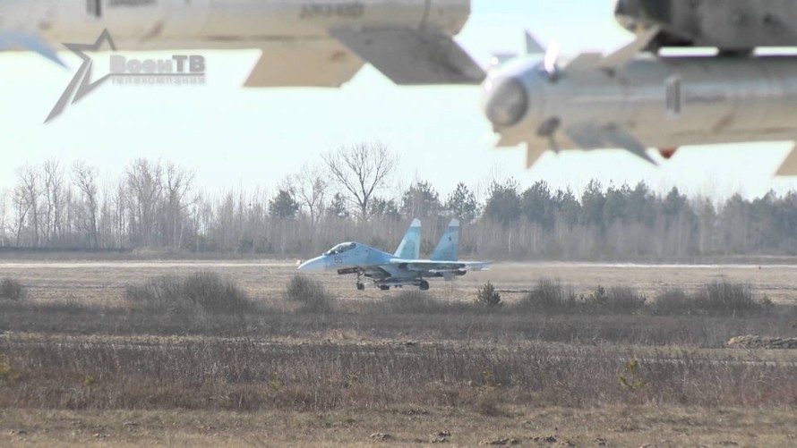 Sức mạnh Su-27 Nga khiến không quân Mỹ thất thần