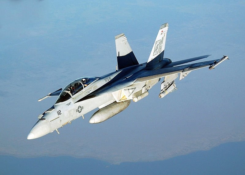 F-35 lỡ hẹn, ‘vũ khí thần chết’ F/A-18 tiếp tục lên ngôi
