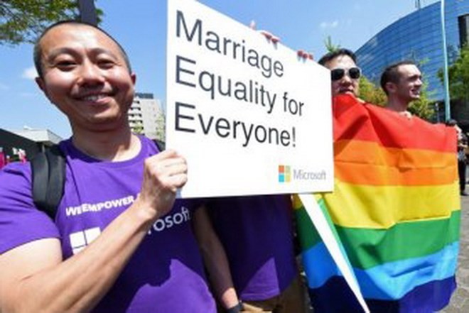 Tuần hành kêu gọi chính phủ Nhật Bản hợp pháp hóa hôn nhân đồng giới. (Nguồn: AFP)