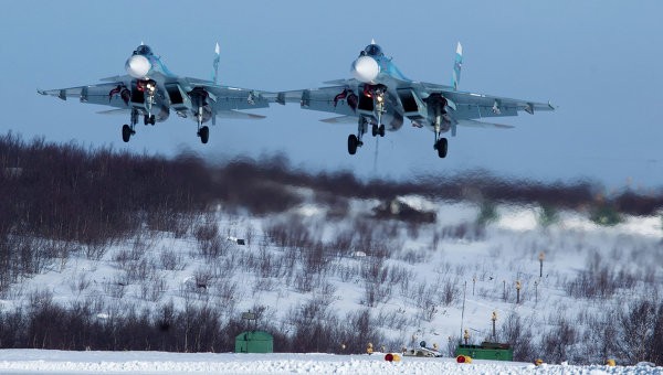 Tiêm kích Su-33 Nga khai hỏa, hủy diệt mục tiêu trên không