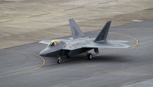 Nga cảnh báo việc Mỹ triển khai tiêm kích F-22 ở châu Âu