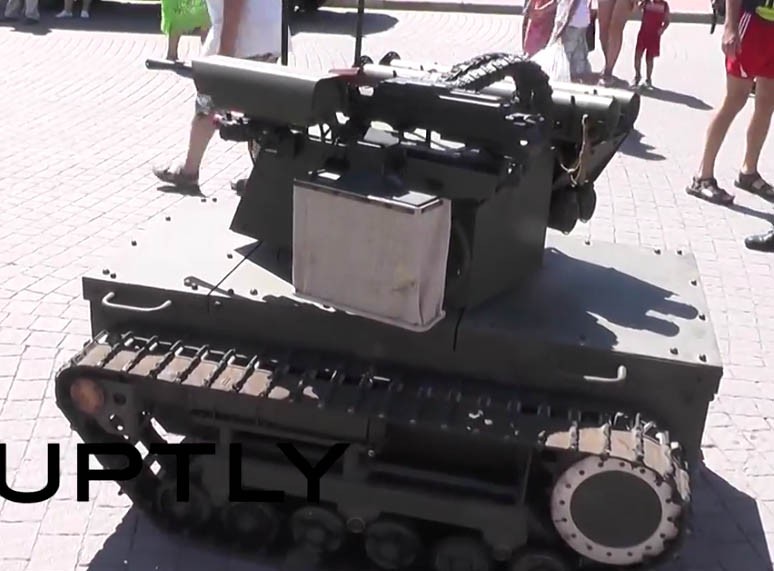 [VIDEO] Nga khoe robot chiến đấu tối tân Platform-M
