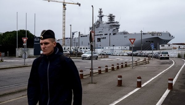 Pháp không phải trả Nga tiền phạt hợp đồng tàu Mistral