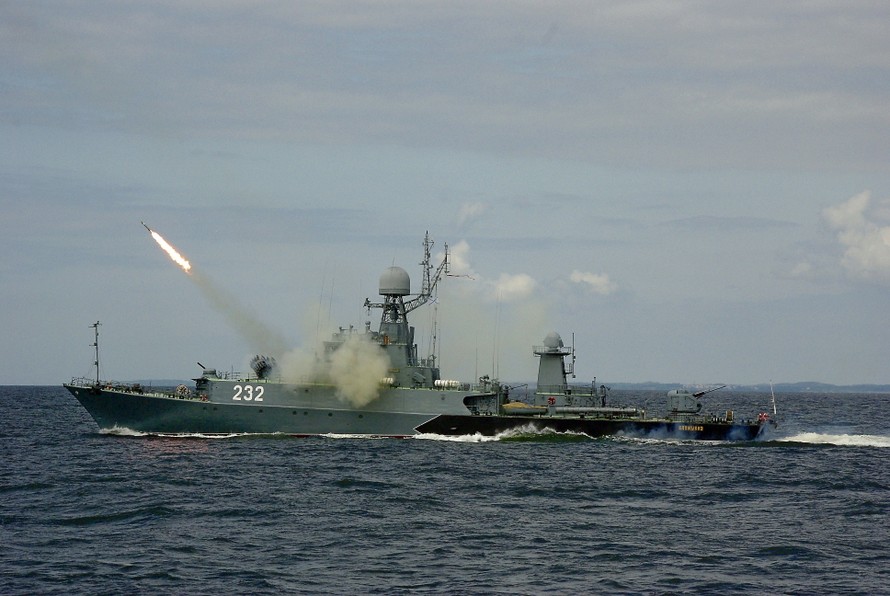 [VIDEO] Hạm đội Baltic khai hỏa tên lửa