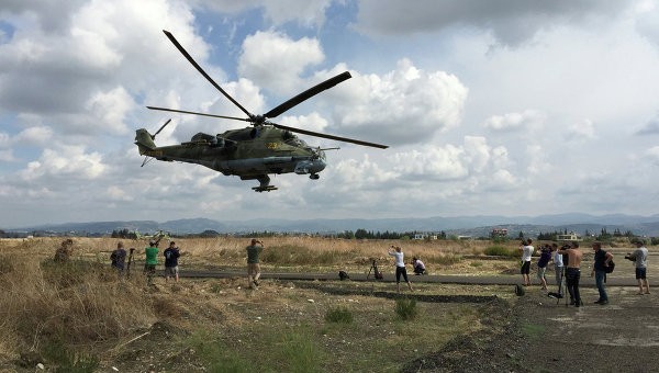 [VIDEO] Trực thăng Mi-24 của Nga thị uy sức mạnh ở Syria