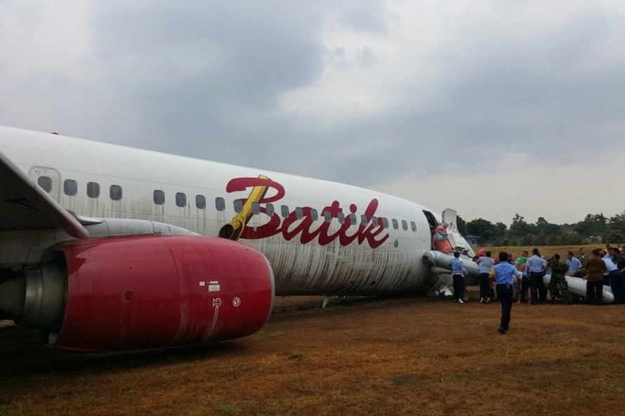 Hiện trường máy bay gặp sự cố. Ảnh: The Jakarta Globe