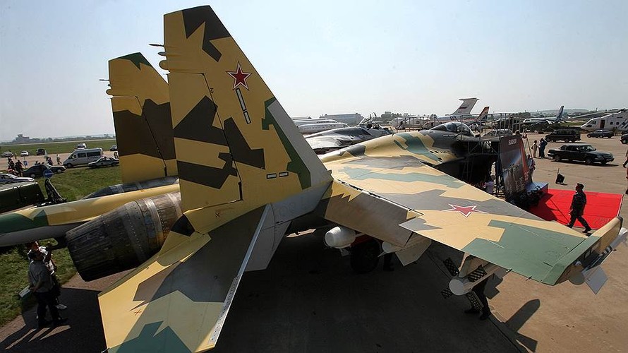 Trung Quốc trở thành quốc gia nước ngoài đầu tiên mua Su-35 của Nga. Ảnh: Kommersant