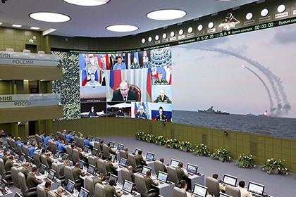 Tổng thống Nga Putin chủ trì hội nghị trực tuyến về chiến dịch quân sự chống IS ở Syria. Ảnh: Bộ Quốc phòng Nga