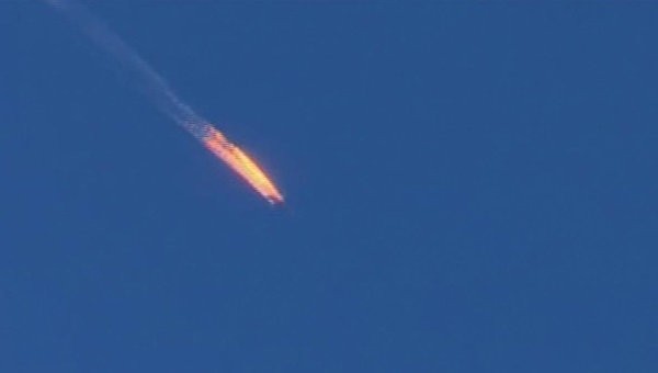 Khoảnh khắc cường kích Su-24M của Nga bị bắn rơi ở Syria. Ảnh: AP
