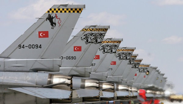 Các chiến đấu cơ F-16 của không quân Thổ Nhĩ Kỳ. Ảnh: AP