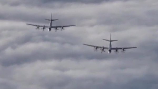 Oanh tạc cơ Tu-95 Nga áp sát căn cứ quân sự Mỹ ở Guam