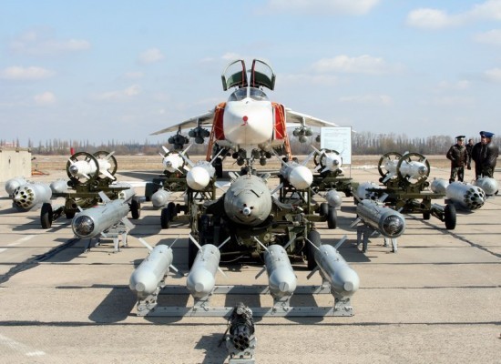 Hệ thống bom, tên lửa mà Su-24 của Nga có thể mang theo. Ảnh: IE