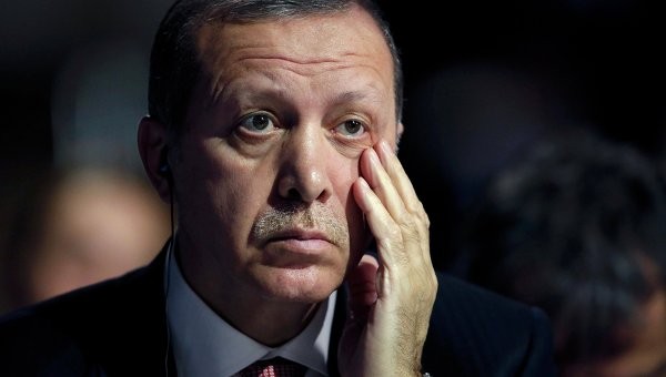 Tổng thống Thổ Nhĩ Kỳ Recep Tayyip Erdogan được cho là đang thực hiện những "bước đi nguy hiểm" trong quan hệ với Nga. Ảnh: Reuters